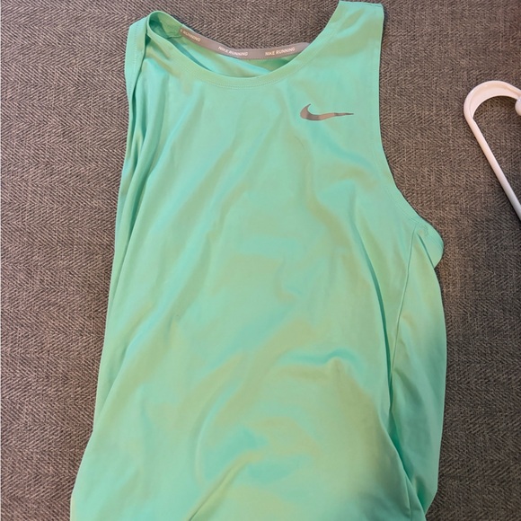 Nike Aqua Sleeveless Top - Picture 1 of 1